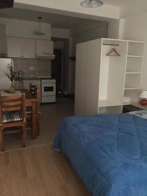 Acogedor Monoambiente Con Parking Apartment Neuquen Bagian luar foto